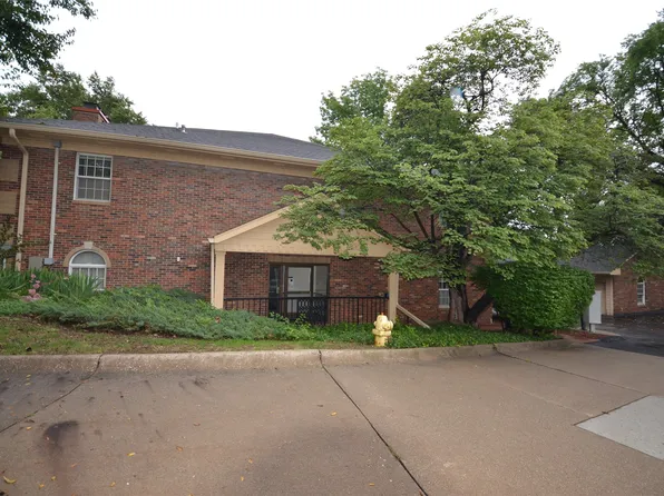 1209 50th St APT 6, West Des Moines, IA 50266