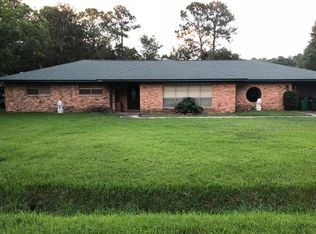6908 Springwater St, Moss Point, MS 39563