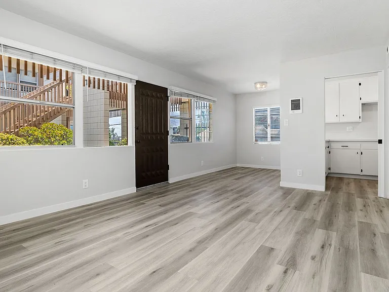 3820 Georgia St #8 — Photo 9