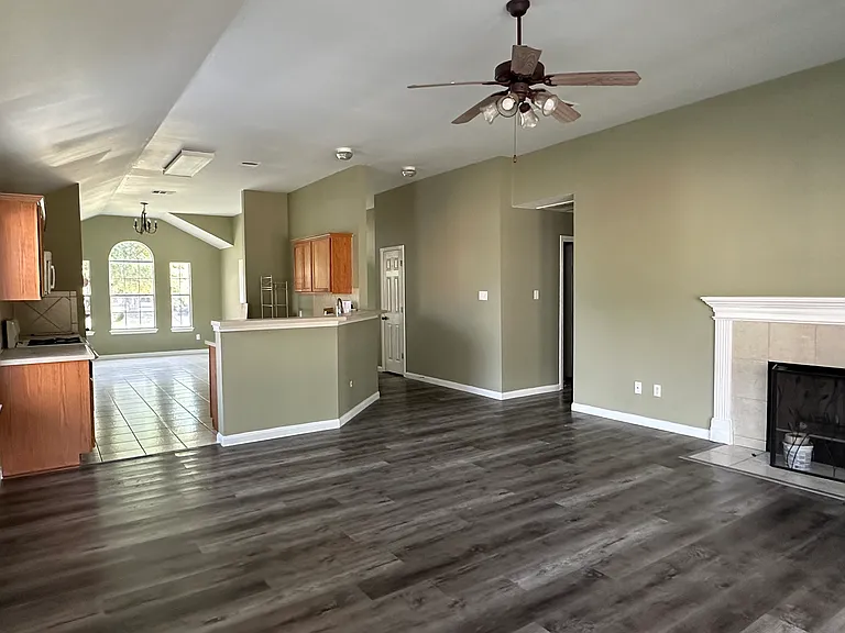 775 Goldenrod St — Photo 5