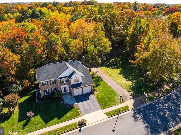 3117 Ashburton Ave, Herndon, VA 20171