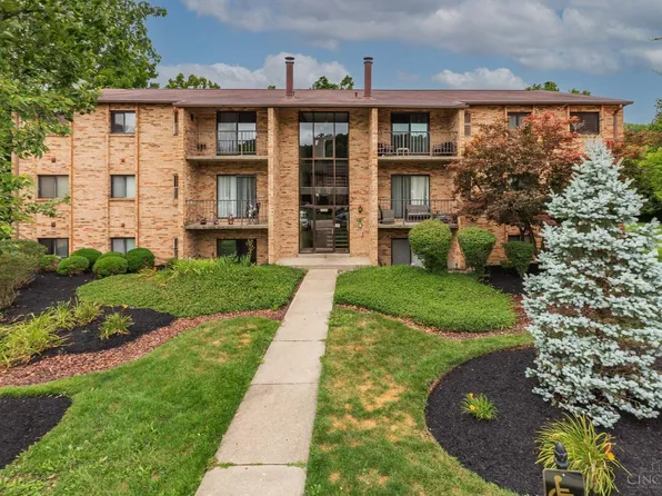 7238 Creekview Dr APT 10, Cincinnati, OH 45247