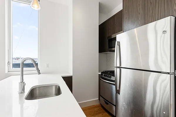 Rented by MNS | media 44