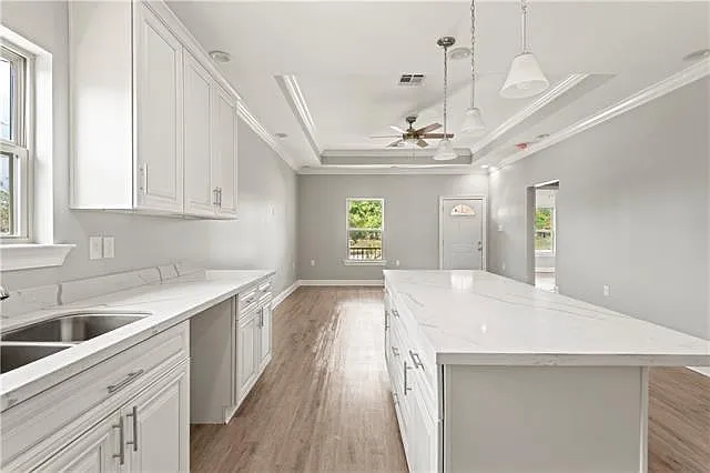 2110 Mardi Gras Blvd — Photo 5
