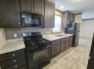 46000 Geddes Rd TRAILER 279, Canton, MI 48188