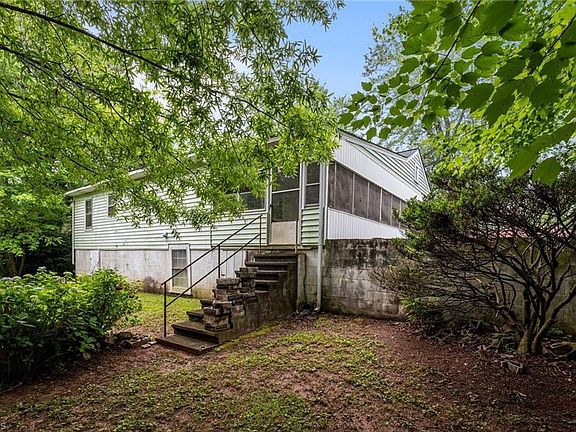 5th image of 113 Woodale Dr