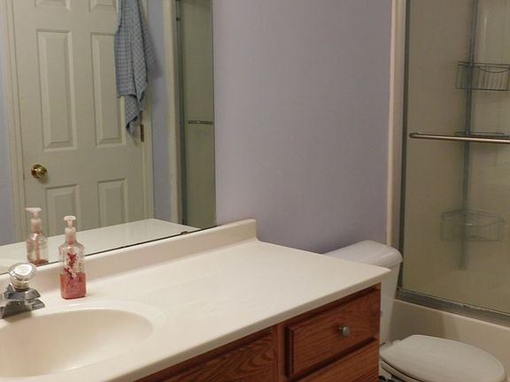 5th image of 1556 Stonefield Dr
