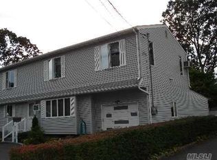 214 Pacific St, Massapequa Park, NY 11762