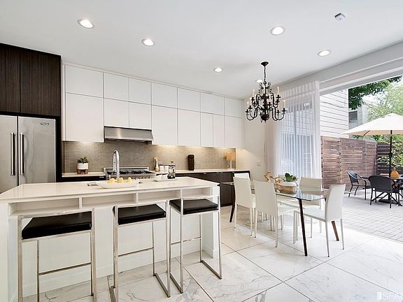 5th image of 1788 Clay St #Townhouse