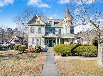 1 Hillside Ave APT 3, Amesbury, MA, 01913