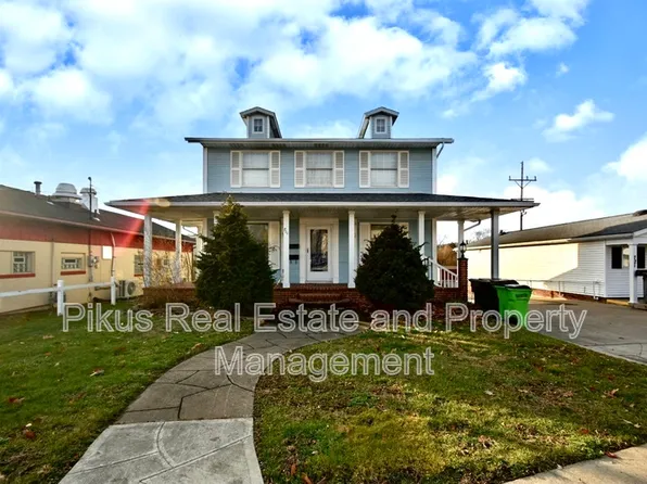 713 N Main St, North Canton, OH 44720