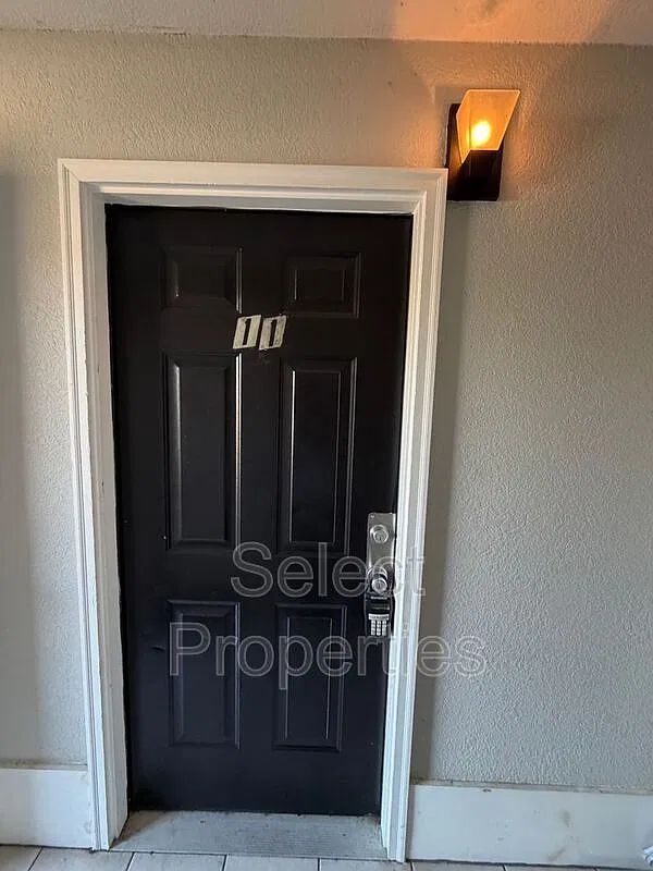 2 bed, 1.0 bath, 600 sqft, $850 — Photo 1