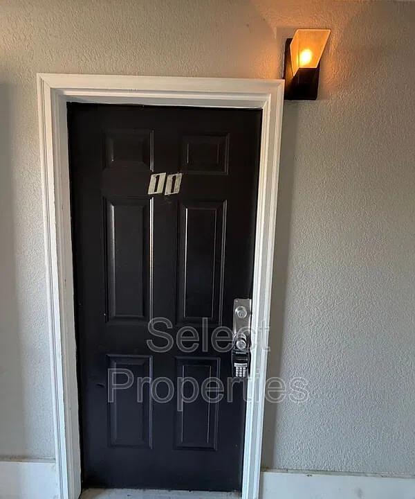701 Airport Rd #11