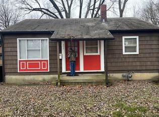 303 Hessel Blvd, Champaign, IL