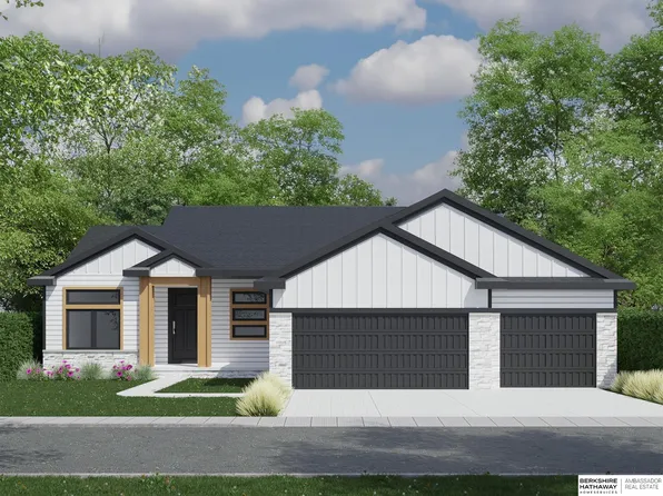 16657 Locust St, Omaha, NE 68116