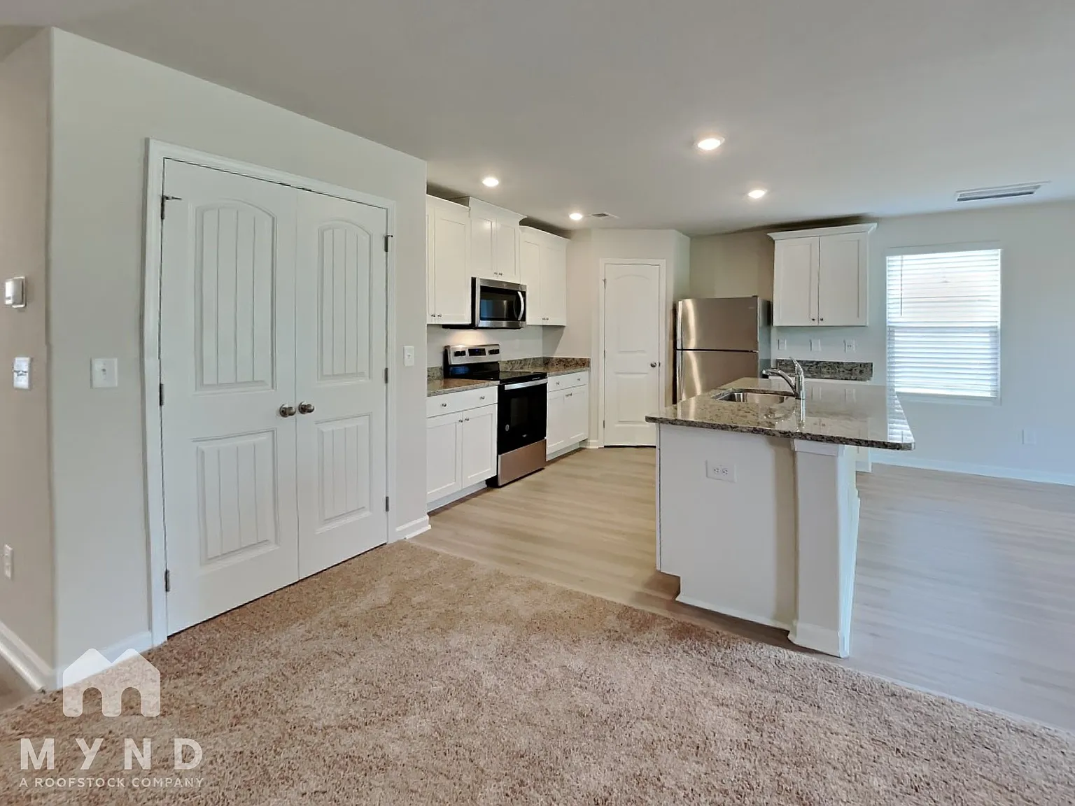 4 bed, 2.5 bath, 1800 sqft, $2,145 — Photo 2