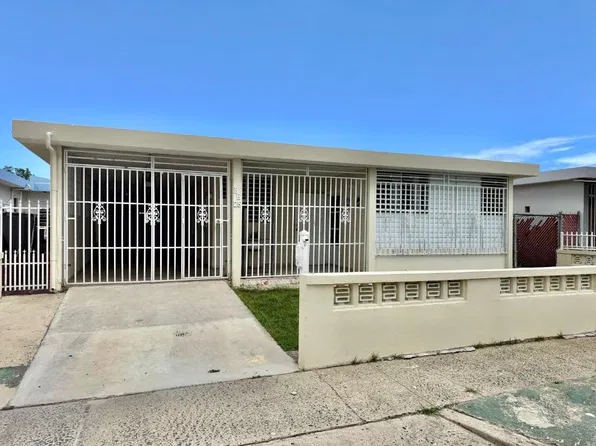 Urb Jardines De Country Clb, Carolina, PR 00983