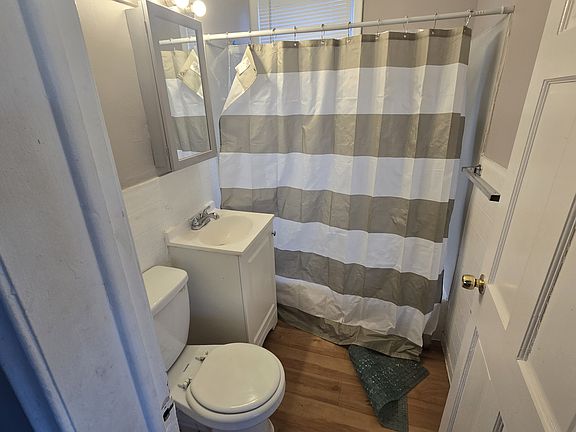 2nd image of 3105 Girard Ave N #2