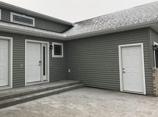 2712 11th St W, West Fargo, ND