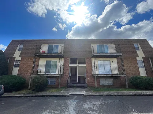 709 Drew Ave NE Photo 1