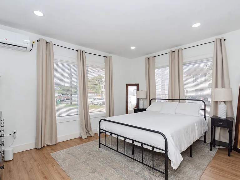 102 S Lockwood Dr #1 — Photo 14