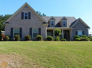 1400 Henderson Ridge Ln, Loganville, GA 30052