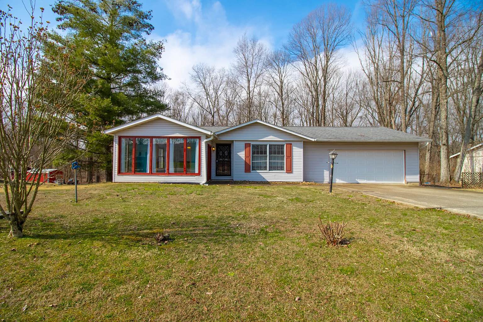 4655 N Happy Hollow Rd photo 1