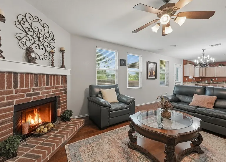 9601 Euclid Dr — Photo 9