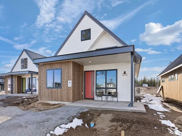 3288 NW Celilo Ln, Bend, OR 97703