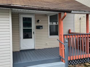 652 Lafayette Ct FLOOR 1, Hazleton, PA 18201