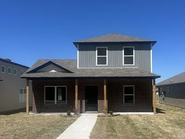 10305 Paul Eells Dr, North Little Rock, AR 72113