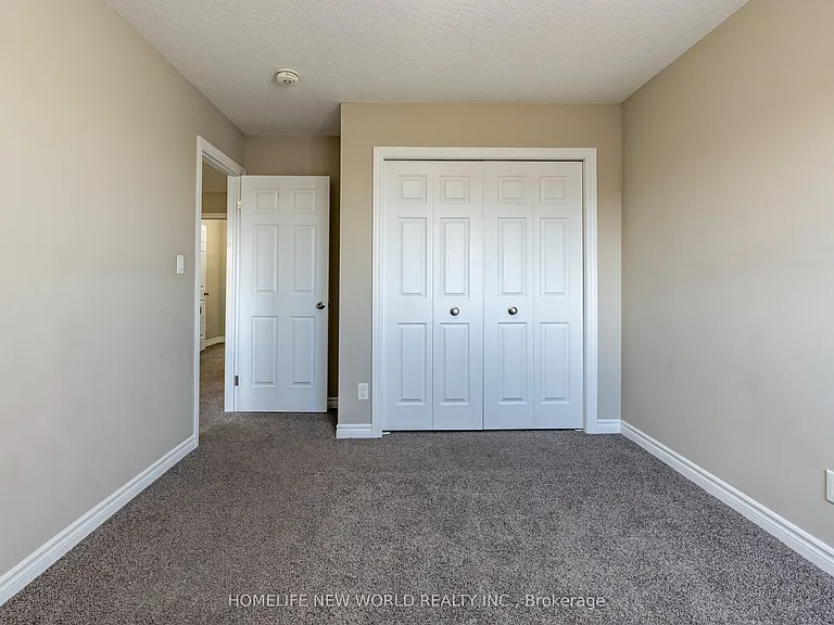452 Avens St — Photo 16