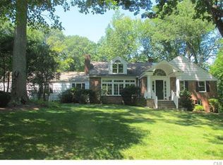82 Shady Knoll Ln, New Canaan, CT 06840