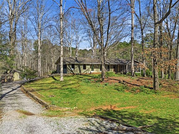 4th image of 617 Arbor Hill Rd