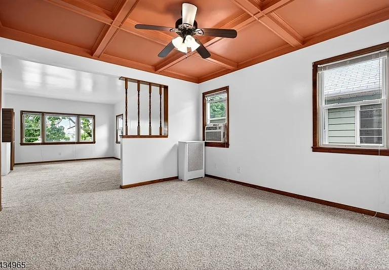 319 Paterson Ave — Photo 4