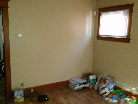 2nd image of 1014 E Indianola Ave