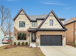 593 S Swain Ave, Elmhurst, IL