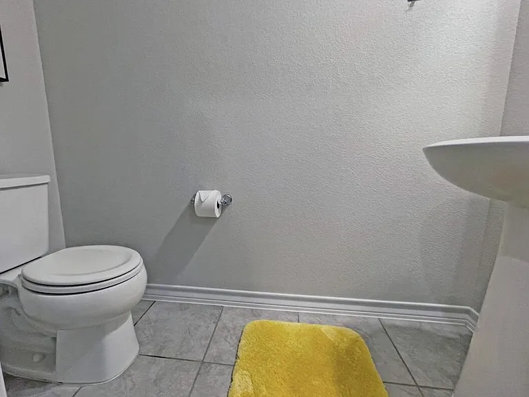 7516 Saginaw Dr — Photo 17