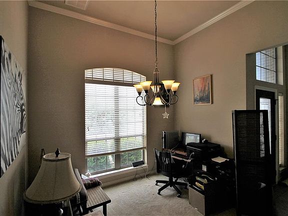 4th image of 903 Ambling Way Ct