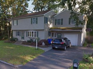 41 Stony Brook Rd, Springfield, MA 01118