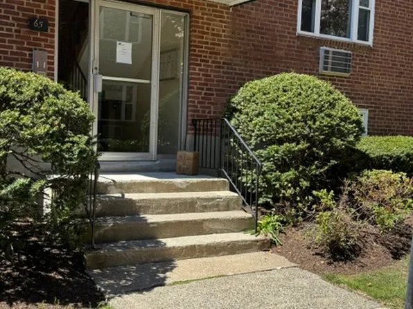 65 Colborne Rd, Brighton, MA