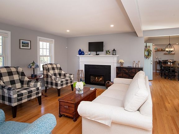 4th image of 89 Trout Brook Rd