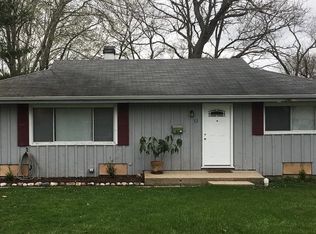 12 Johnathan Rd, Lake Zurich, IL 60047