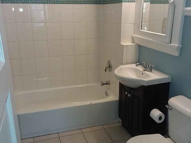 2214 N Holton St — Photo 18