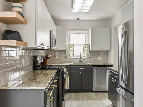 8530 W 35th St, Minneapolis, MN 55426