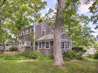 855 Luptons Point Rd, Mattituck, NY 11952