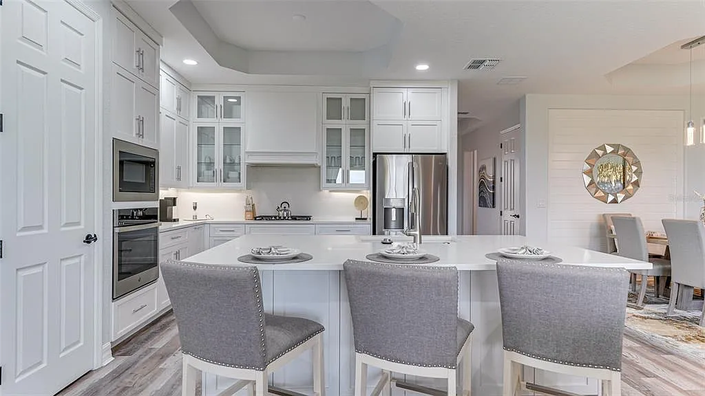 3 bed, 2.5 bath, 1850 sqft, $12,000 — Photo 3