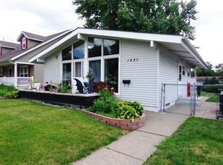 1421 W 38th St, Davenport, IA