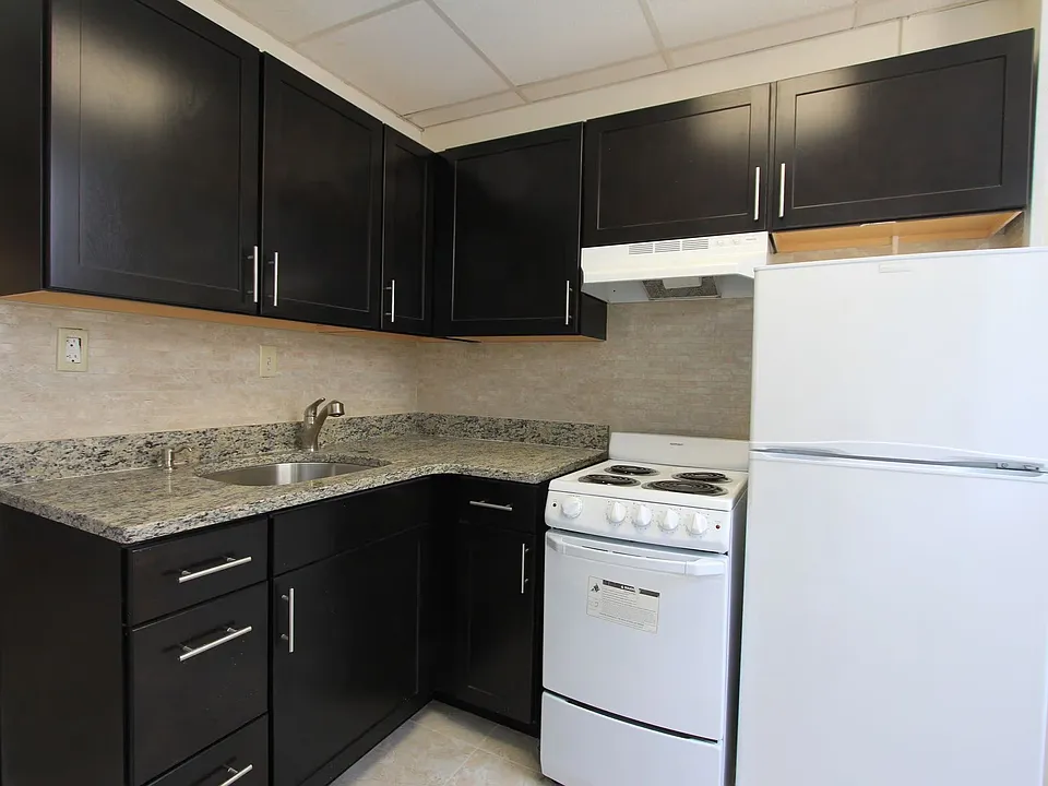 18 Boylston St #712