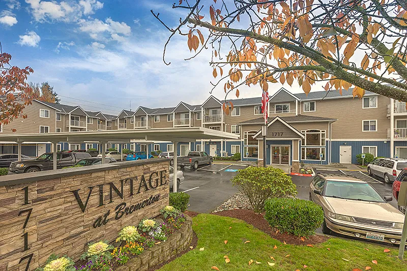 Vintage at Bremerton — Photo 1